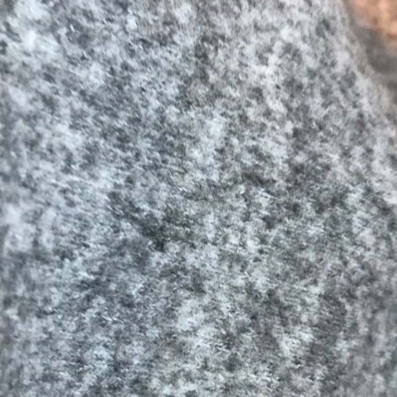 H&M gray sweater size Medium - Picture 12 of 14